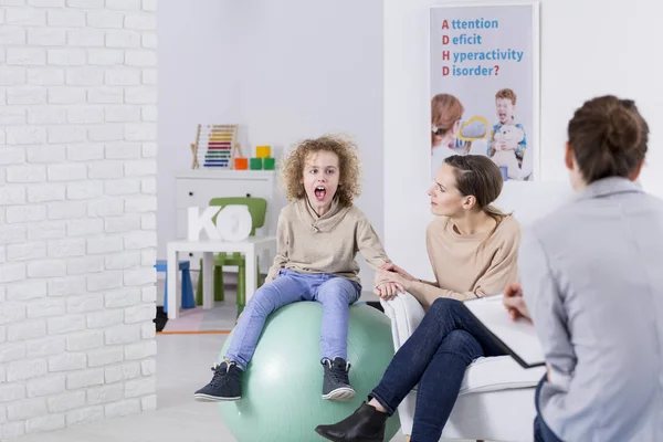 alt= manfaat pijat untuk anak ADHD