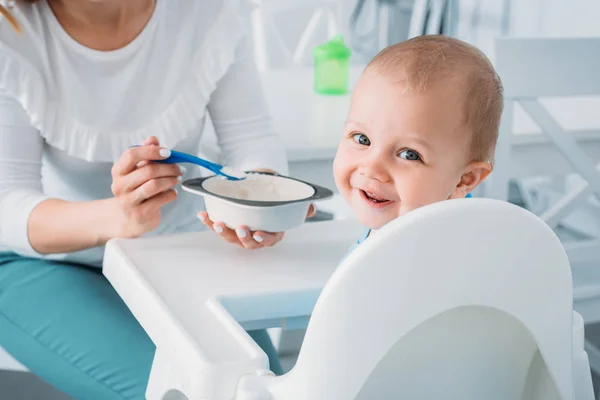 alt= bubur bayi