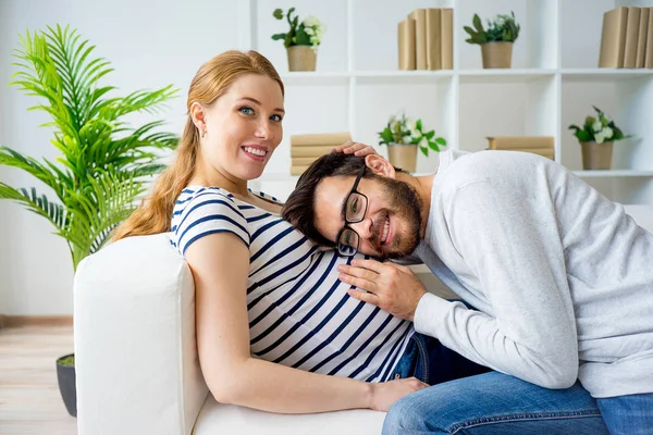 Alt= mengatasi kecemasan persalinan pertama