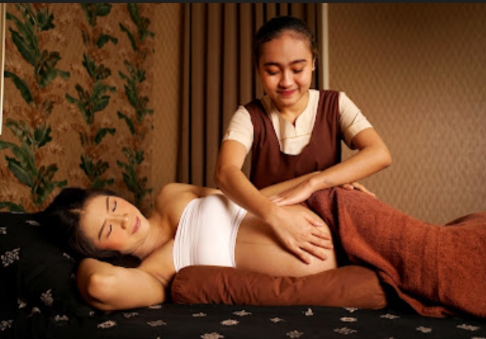 alt= manfaat pijat prenatal